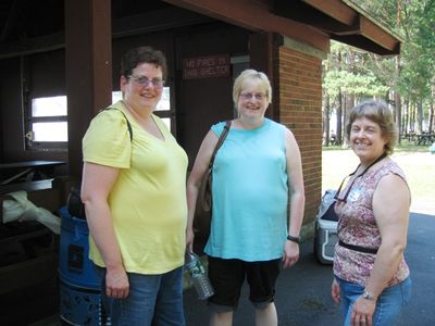 The People
Carol Curtiss, Chris Curtiss Rivers, and Miriam Smith Parmelee
