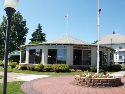 Dave Smith and Family Visit Carousel Tour 1
One of the six carousels in the Binghamton area.  This one in Endicott, waiting for the Smiths to ride.
