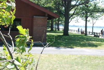 Reunion 2010
South Pavilion on Oneida Lake.
