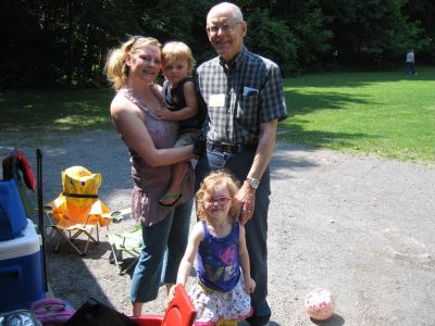 2015 Family Reunion, July 11, 2015
Rebecca Smith Tousant, holding Blake Tousant; Bella Tousant; Grandpa Steve Smith
