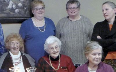 2015 Fall Gathering at Nicoles November 21
Front Row: Jan Rung Abrams; Jane Curtiss Watkin; Jan Mack Higham;
Back Row: Chris Curtiss-Rivers; Carol Curtiss; Ginger Lougheed Smith
