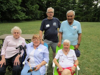 2016 Family Reunion July 9, 2016
Mary Lou Costello Maynard; Mary Smith Taglieri; Marge Ament Deanda;
Richard Taglieri; Tony Deanda
