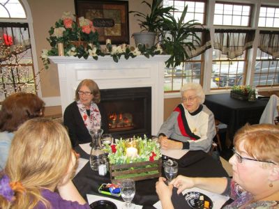 2017 Fall Gathering 11/18/17 at Nicole's
Bonnie Pierson smith; Jane Curtiss Watkin
