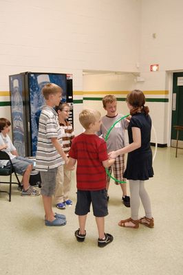 Sunday Party at OLS School
Games: Hoop stars, Clockwise from left: Riley; Thomas; Tyler; Laurel; Justin

