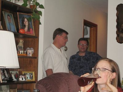 Friday/Saturday Breakfast and Picnic
Picnic: Ted Foley and Joe Higham chat in Hallway.  Rachel surprised!
