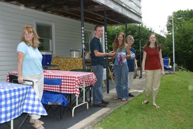 Friday/Saturday Breakfast and Picnic
Picnic (before the rain) L to r: Joan Higham Entwistle; Jake, Cathy Foster Higham, Jan, and Rachel Higham
