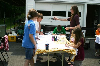 Friday/Saturday Breakfast and Picnic
Picnic: Arts and Crafts. T-Shirts.  Laurel Higham; Joe Hughes; Thomas, Rachel, Madison, and Julia Higham autograph T-shirts
