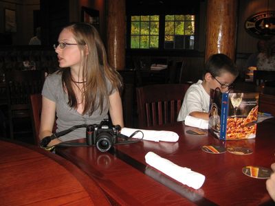 Thursday Trip Home
Night out at Red Lobster: Rachel and Thomas Higham
