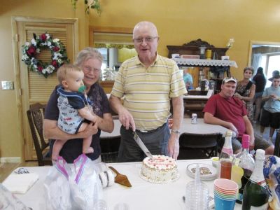 60th Anniversary Party Jack & Jan August 10, 2019
Cake Cutting 3

