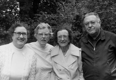 Higham / Smith Family
Children of Ray and Mary Seubert Higham
Nellie Elvira Higham Smith; Emma Jane Higham Smith; Mary Alice Higham Bray; Wilfred Joseph Higham
Photo taken in the 70s

